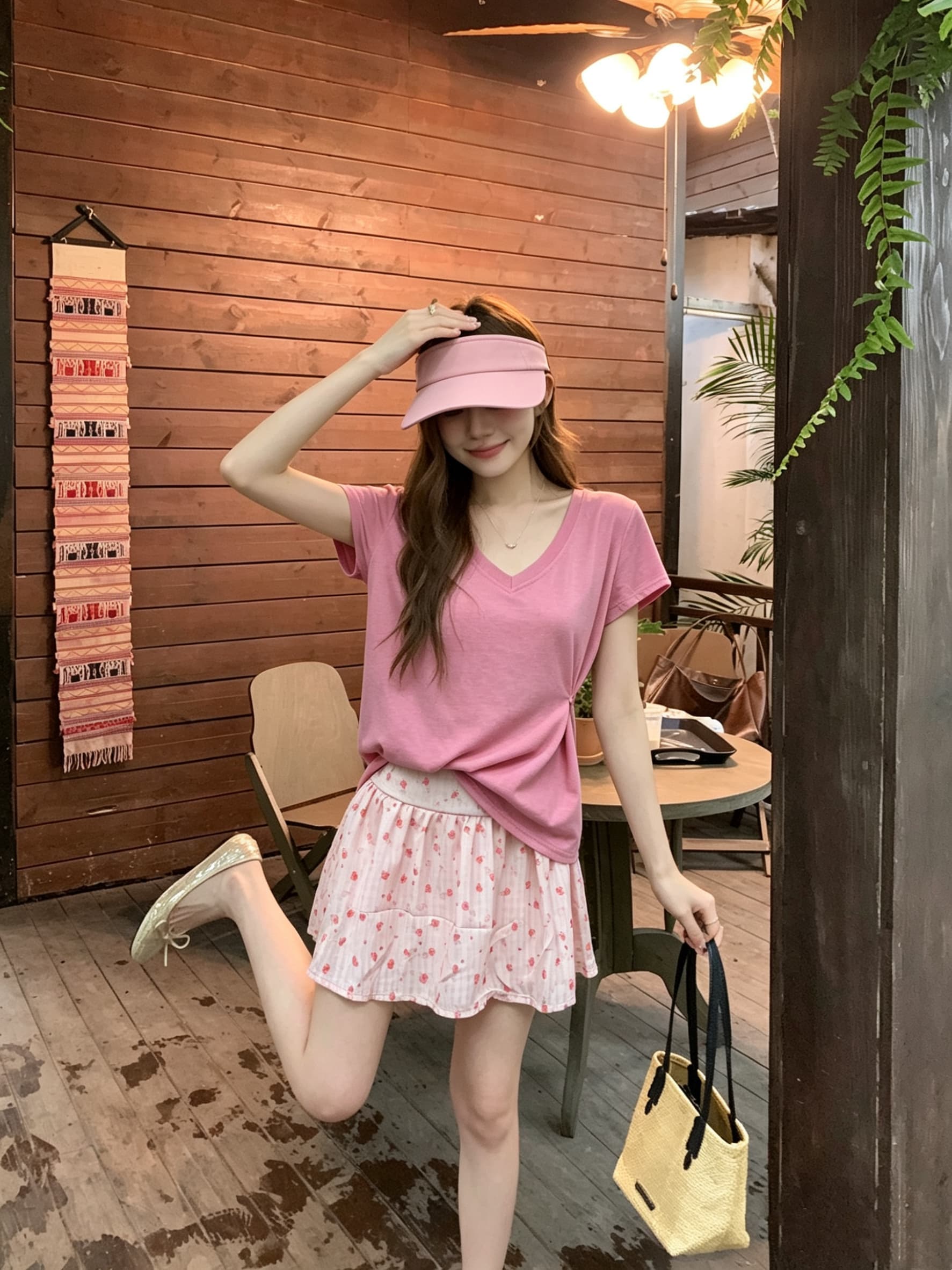 정가 실사 V넥 눈꽃 면 마이크로 긍정적 인 어깨 반팔 티셔츠 여성 루즈핏 맨위 핑크색 꽃무늬 반신 치마 세트 상세 이미지 2