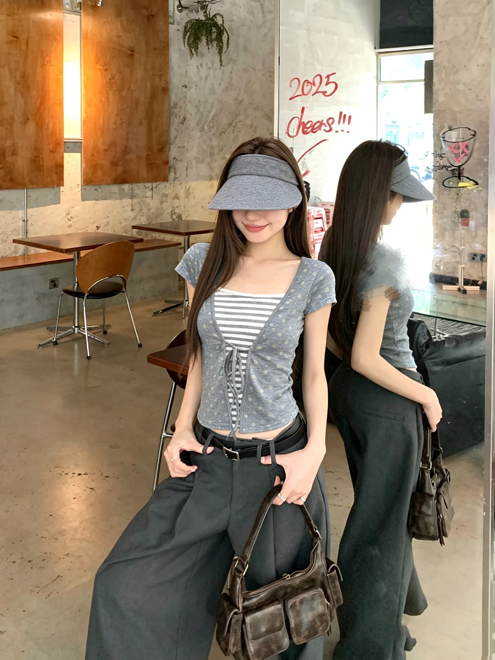 정가 실사 회색 도트 무늬 스트라이프 패치워크 페이크 레이어드 V넥 반팔 여성 여름 긍정적 인 어깨 티셔츠 디자인 센스 맨위 상세 이미지 3