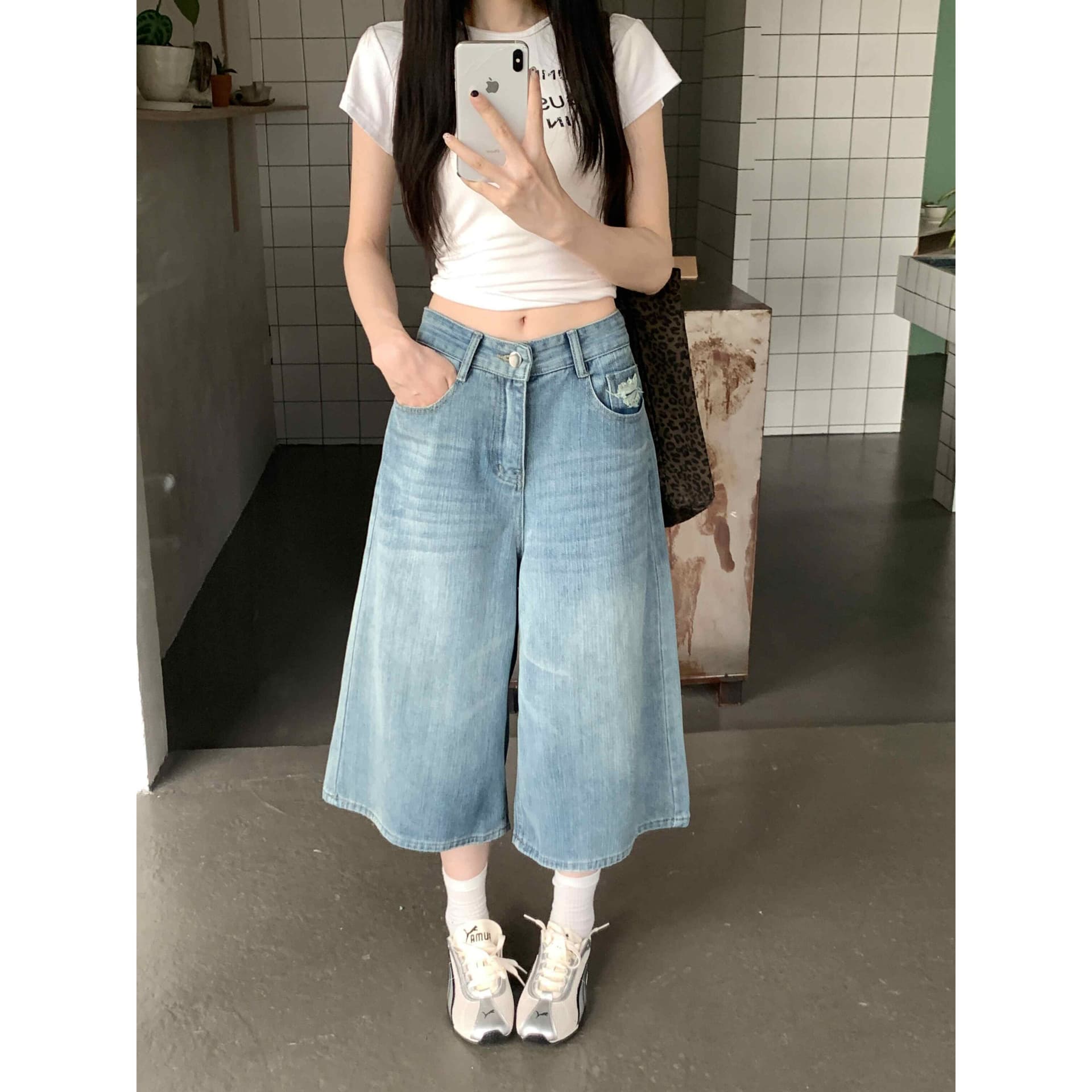 데님 반바지 여성 빅 사이즈 루즈핏 슬림해 보이는 아메리칸 워싱 찢어진 넓은 다리 바지 도루 센스 표지 고기 7부 바지 이미지 4