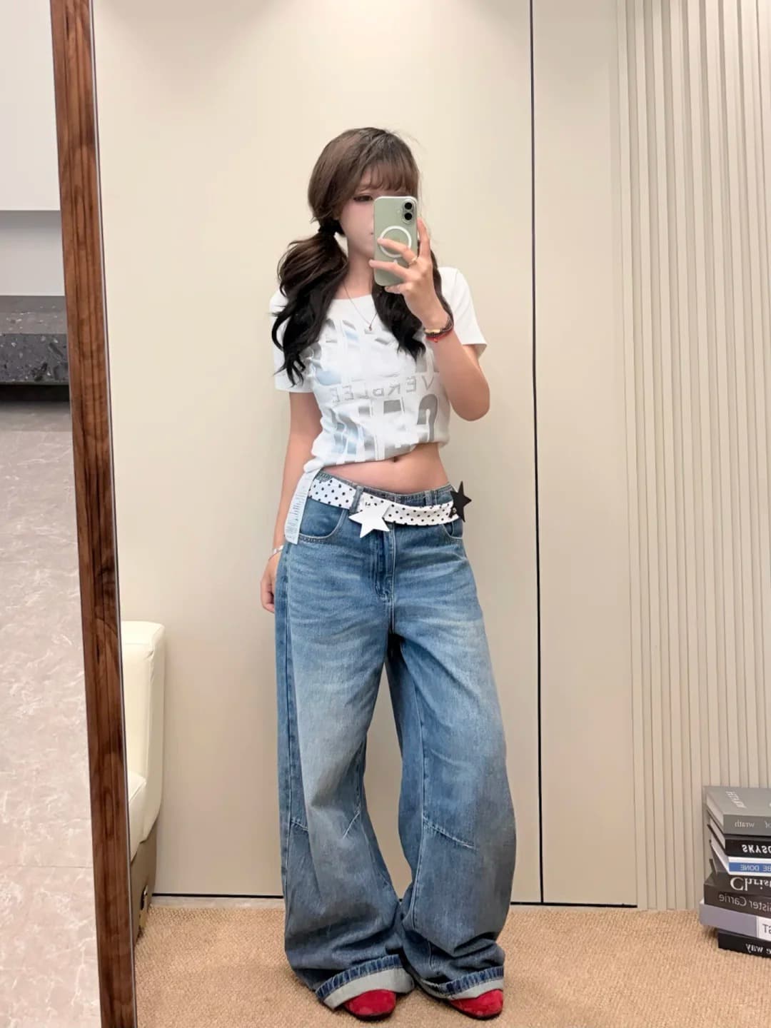 키 큰 남자 확장 버전 청바지 여성 가을 천년기 핫걸 바람 없음 허리 측면 디자인 슬림해 보이는 느긋한 센스 와이드 레그 팬츠