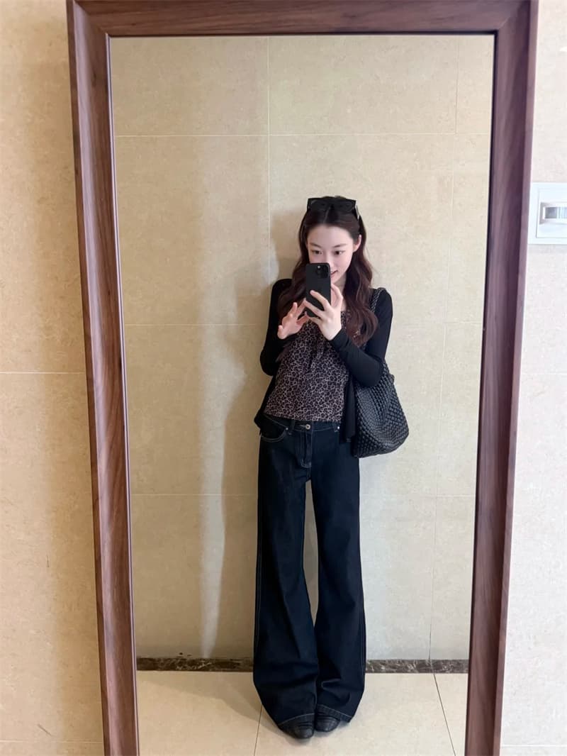 청바지 여성 가을 원본 암소 색상 주머니 자수 로우 웨이스트 부츠컷 바지 키 큰 남자 품격 다용도 슬림해 보이는 바닥 청소 바지 상세 이미지 6