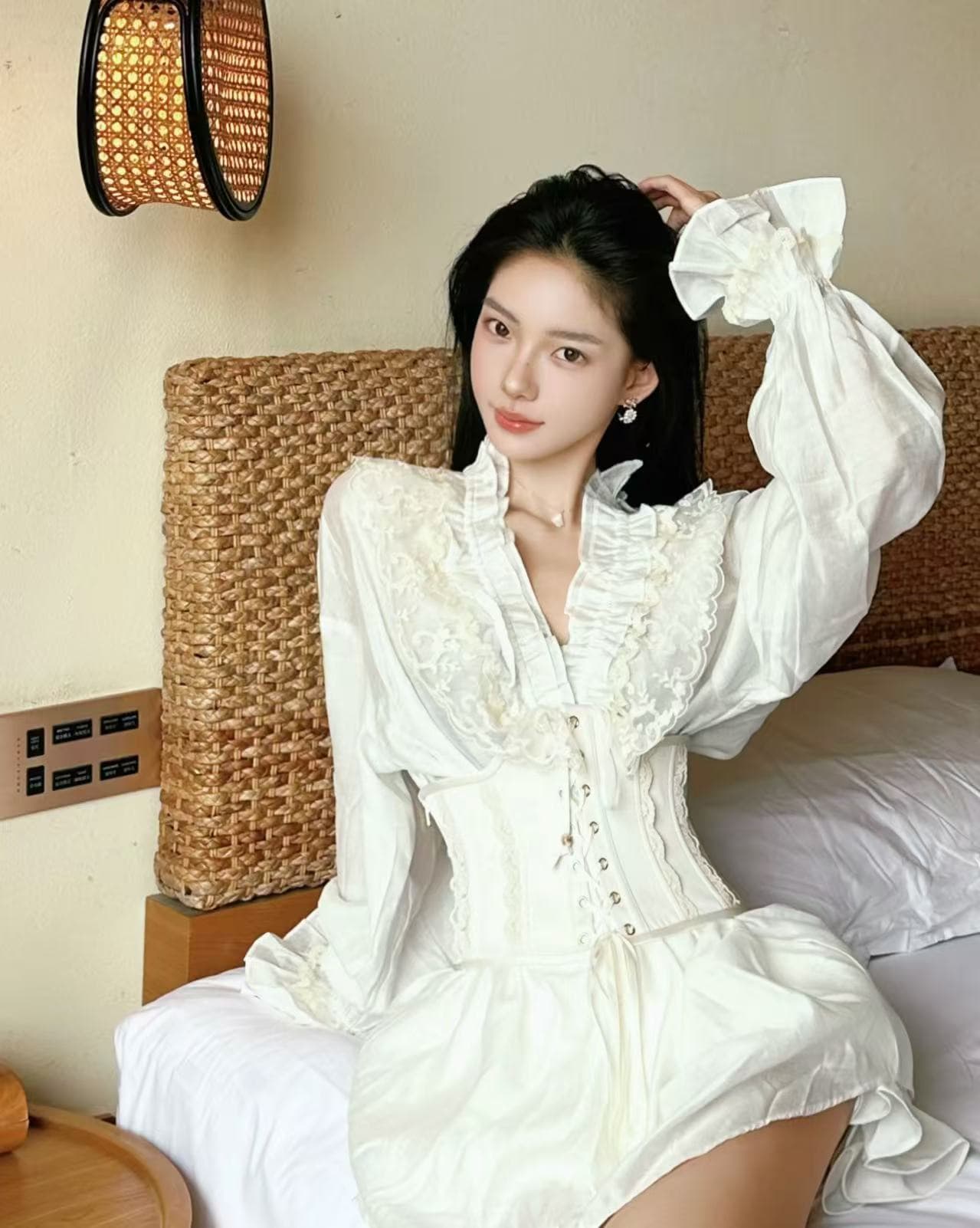 외계인 웨이 같은 단락 fa sogno 2025 가을 새로운 치 꽃 속삭임 셔츠 허리 봉투 로드 중 여성 이미지 2