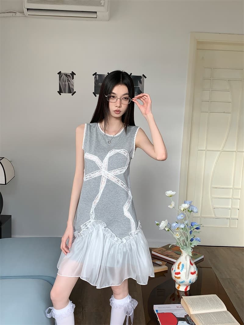 소녀 홀로우 아웃 나비 매듭 자수 민소매 드레스 루즈핏 디스플레이 높음 조끼 원피스 부드러운 상세 이미지 5