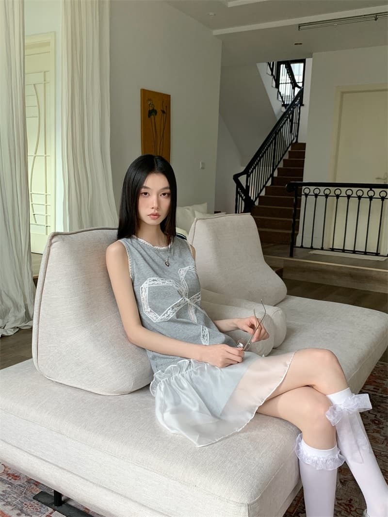 소녀 홀로우 아웃 나비 매듭 자수 민소매 드레스 루즈핏 디스플레이 높음 조끼 원피스 부드러운 상세 이미지 6