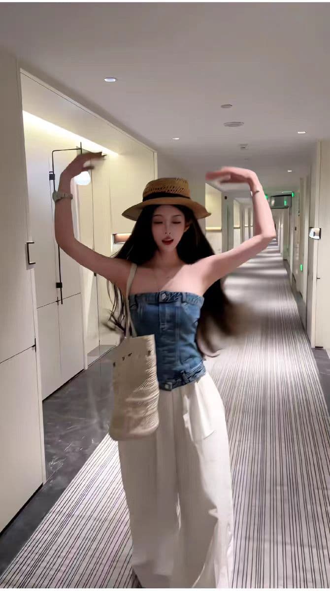 넓은 계속됨 핫걸 순수한 욕망 튜브탑 데님 캐미솔 여름 새로운 몸매 가꾸기 맨위 느긋한 캐주얼 바지 화이트 바지 상세 이미지 9