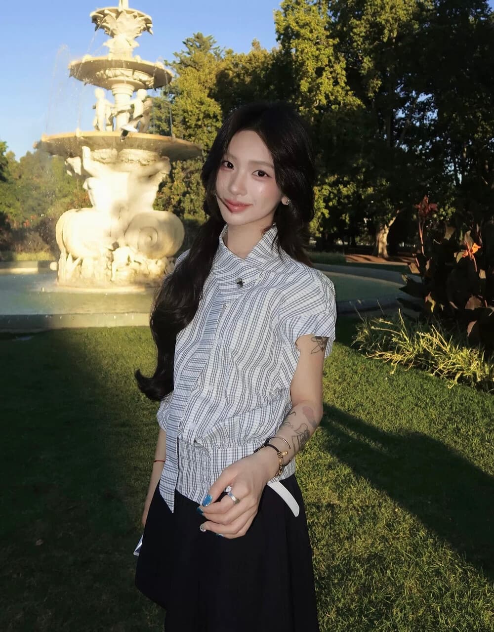 2026 학원 스타일 한 부서 몸매 가꾸기 슬림해 보이는 체크무늬 리본 작은 날다 소매 셔츠 반 스커트 투피스 슈트 상세 이미지 14