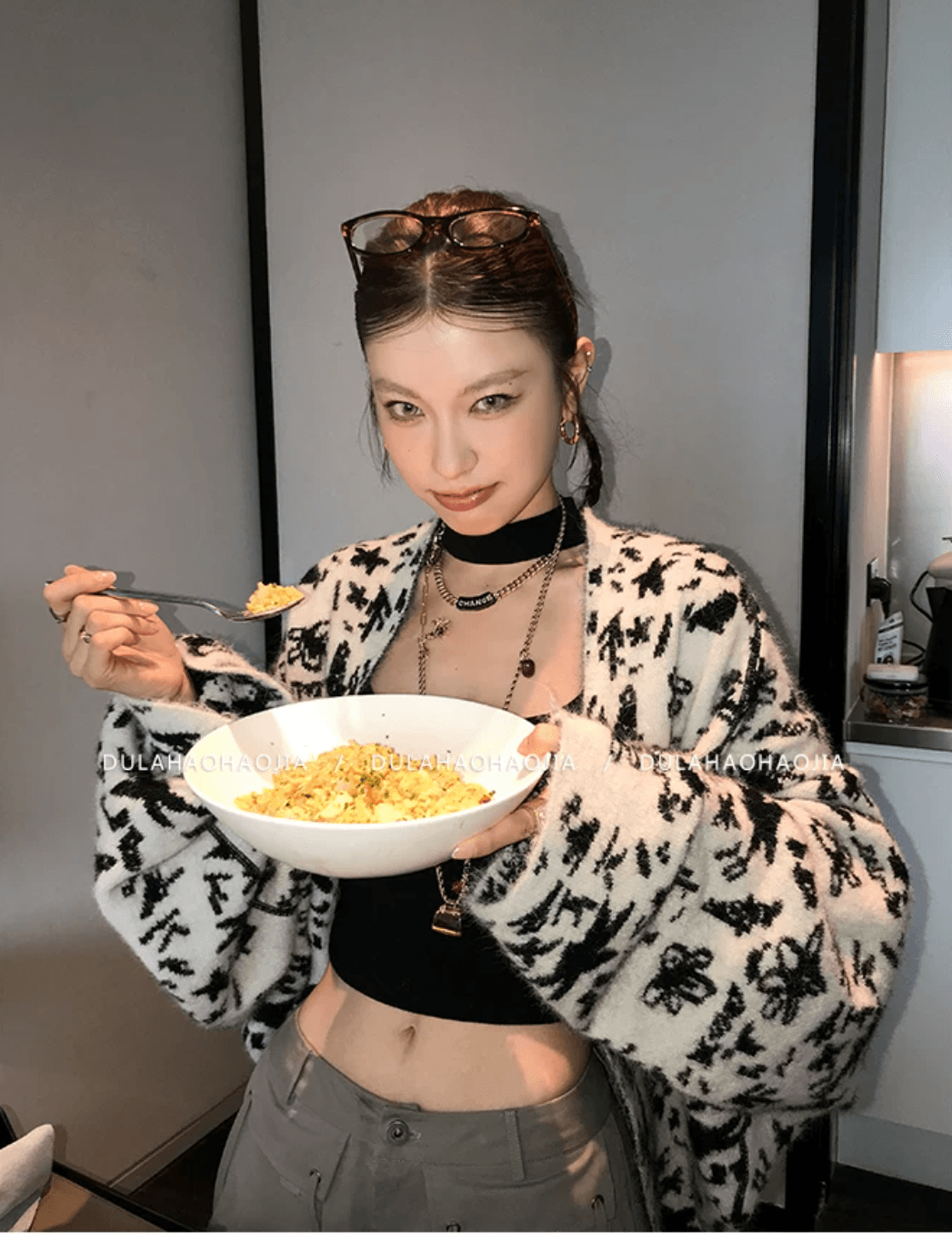 dula 좋은 홈 예일 대학 오래된 일지 양면 제직 양면 착용 자카드 스웨터 여성 코트 가을 와이드 부드러운 찹쌀 맨위 상세 이미지 3