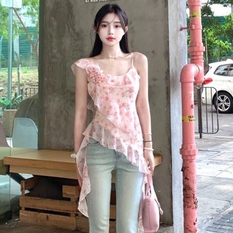 순수한 욕망 바람 고급 센스 품격 불규칙 프릴 핫걸 꽃무늬 슬립 맨위 여성 봄 여름 2026 새로운 이미지 2