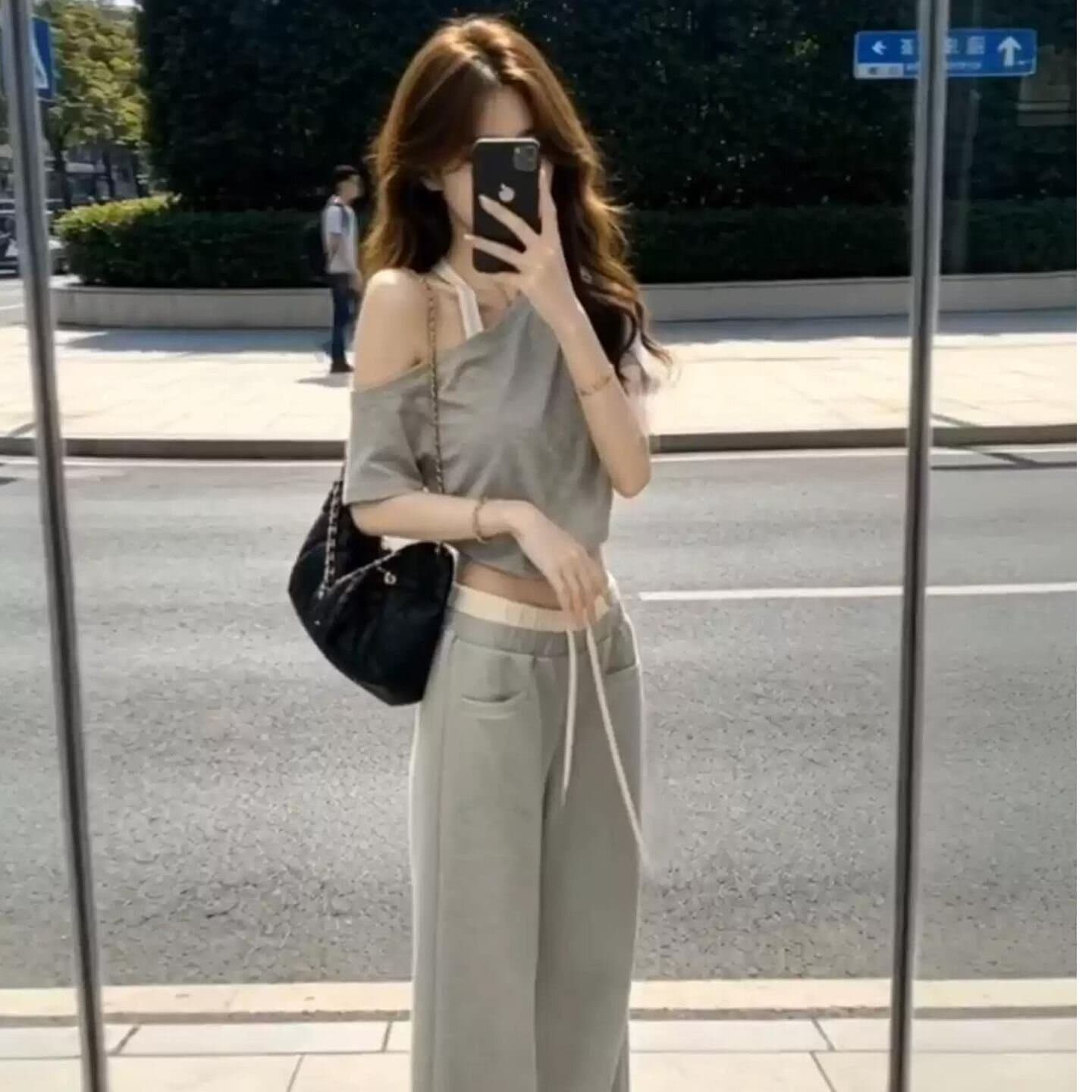 한 부서 그레이트 통해보기 가져 가라. 전체 집합 2026 새로운 회색 비스듬한 어깨 의류 여성 여름 와이드 레그 팬츠 캐주얼 세트 상세 이미지 3