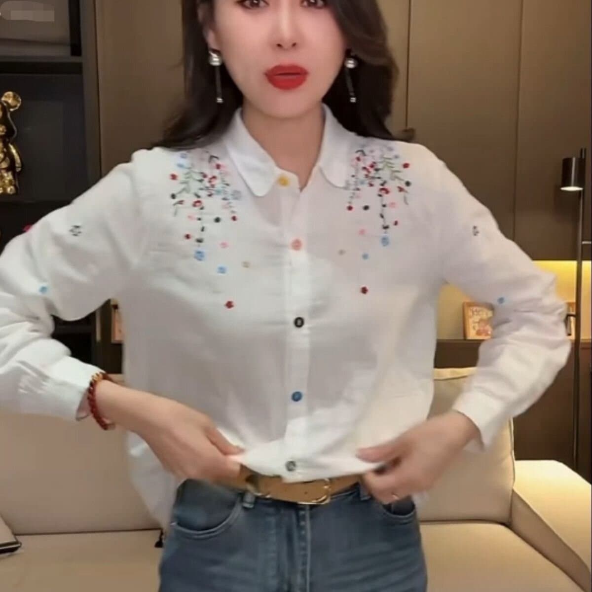 한국 스타일 봄 여름 가을 의상 새로운 자수 꽃무늬 셔츠 여성 긴 소매 폴로 칼라 화이트 셔츠 출퇴근 바람 다용도 맨위 이미지 3