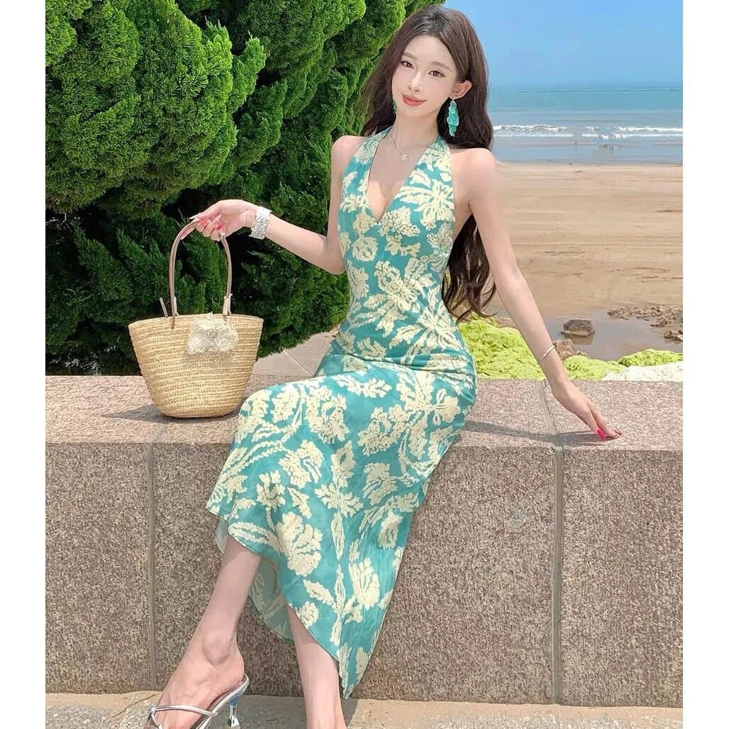 아름다운 해변 치마 해변가 휴가 프랑스식 민소매 행침 목 허리 수축 파란색 프린트 V넥 드레스 백리스 롱 스커트 상세 이미지 4