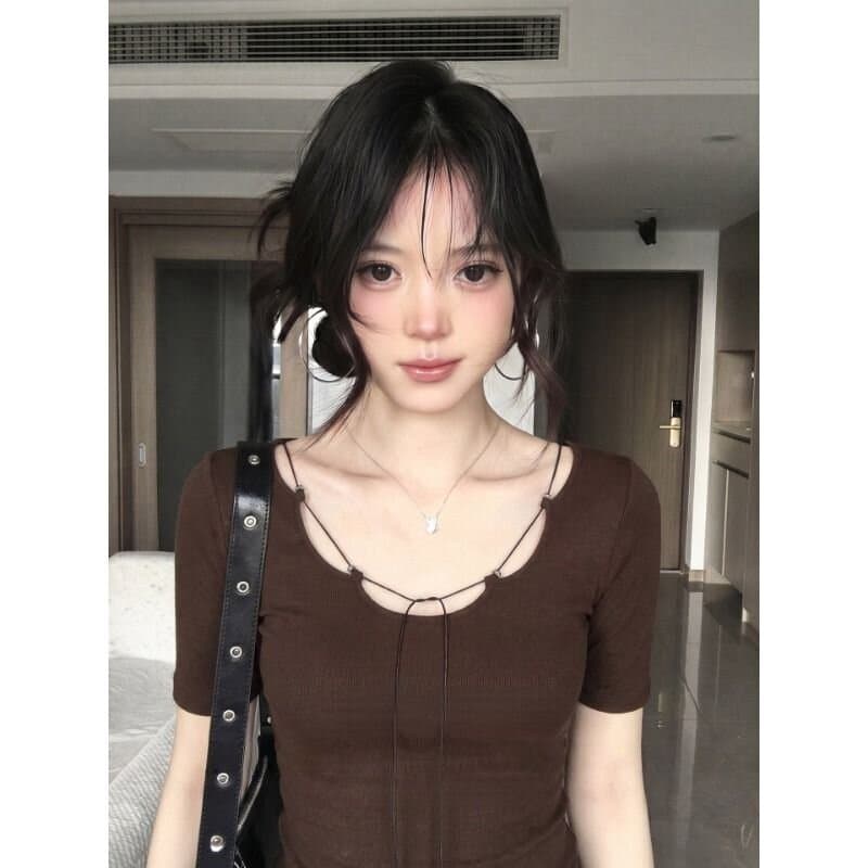 한 부서 핫걸 바람 커피 색상 반팔 티셔츠 여성 여름 디자인 센스 레이스업 몸매 가꾸기 슬림해 보이는 순수한 욕망 u 칼라 반소매 맨위 상세 이미지 5
