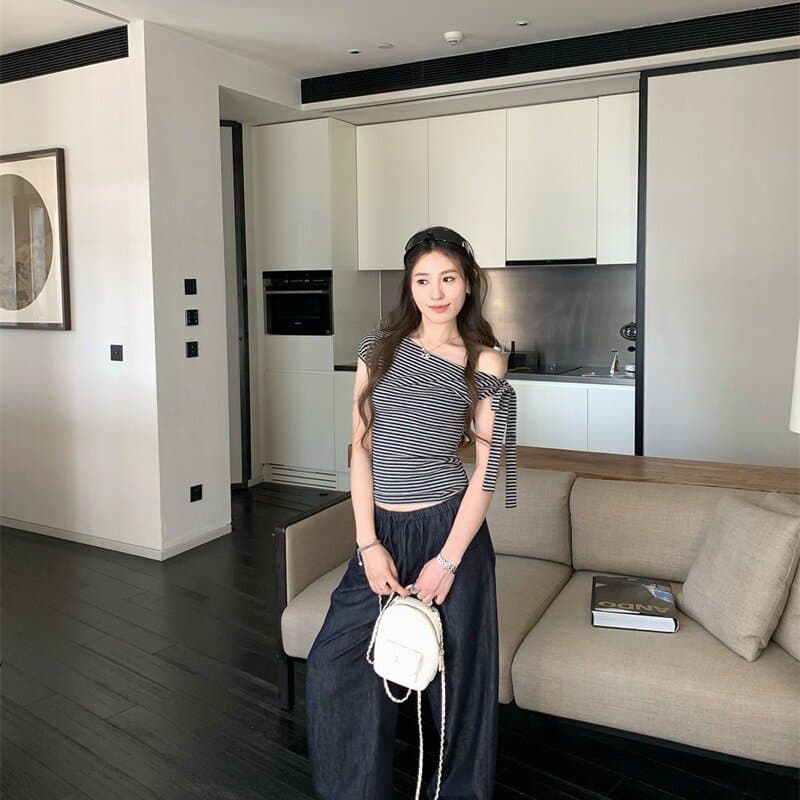 핫걸 순수한 욕망 바람 프랑스식 몸매 가꾸기 나비 매듭 스트랩 반팔 티셔츠 여성 ins 인사이드 가져 가라. 단색 비스듬한 어깨 오프숄더 맨위 이미지 2