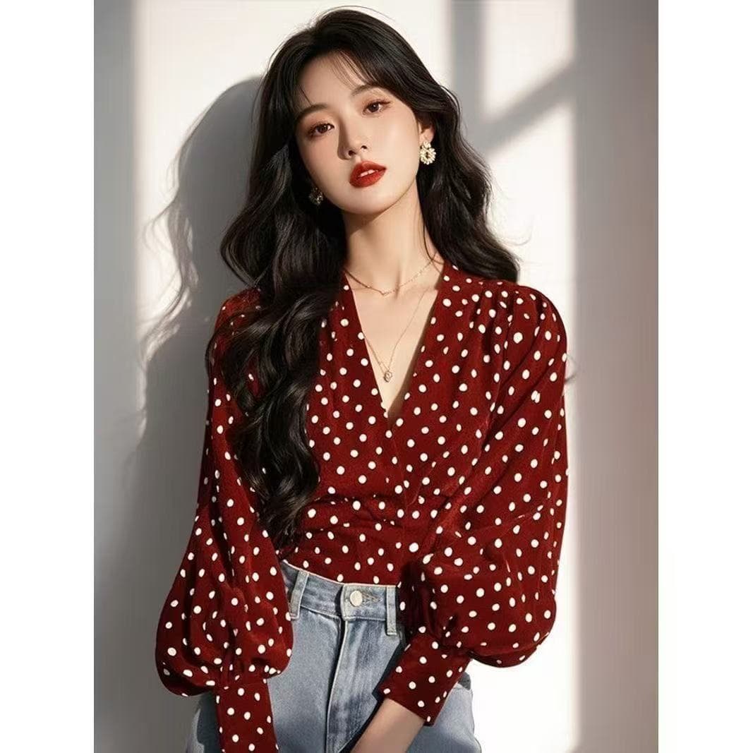 프랑스식 빨간색 도트 무늬 긴팔 셔츠 여성 의류 이른 가을 2026 새로운 프랑스식 레트로 항구 바람 품격 연령 감소 맨위