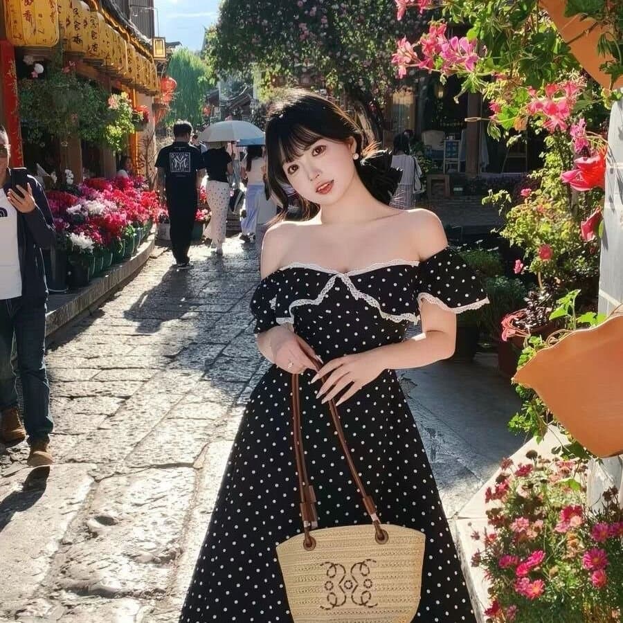 프랑스식 오프숄더 Feifei 소매 도트 무늬 드레스 여름 아름다운 품격 고급 센스 허리 수축 슬림해 보이는 한 마디 롱 스커트 이미지 3