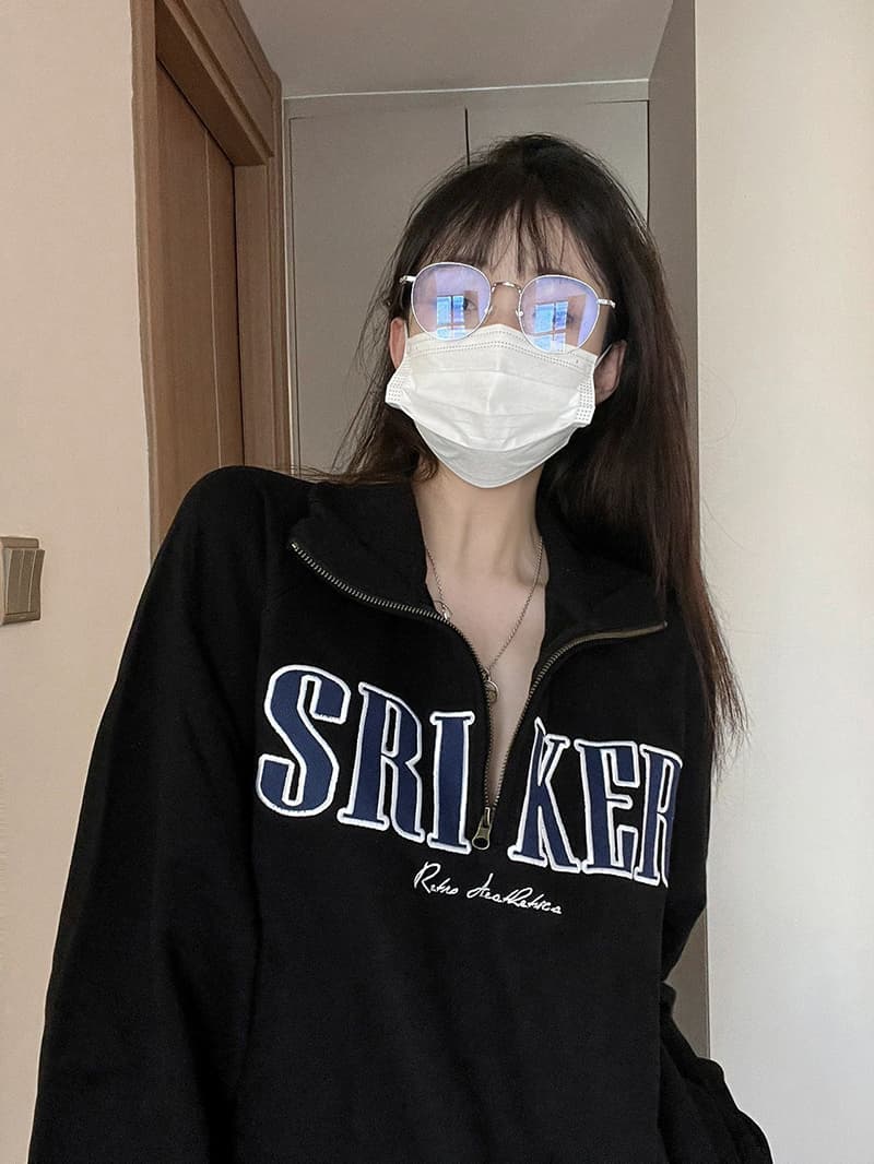 검정색 POLO 칼라 하프 지퍼 후드티 여성 2026 새로운 폭발 가을 겨울철 아메리칸 레트로 루즈핏 빅 사이즈 맨위 상세 이미지 3