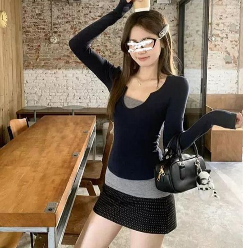 디자인 센스 배색 페이크 레이어드 긴팔 티셔츠 맨위 여성 가을 겨울 새로운 순수한 욕망 바람 섹시함 핫걸 V넥 기본 셔츠 상세 이미지 2