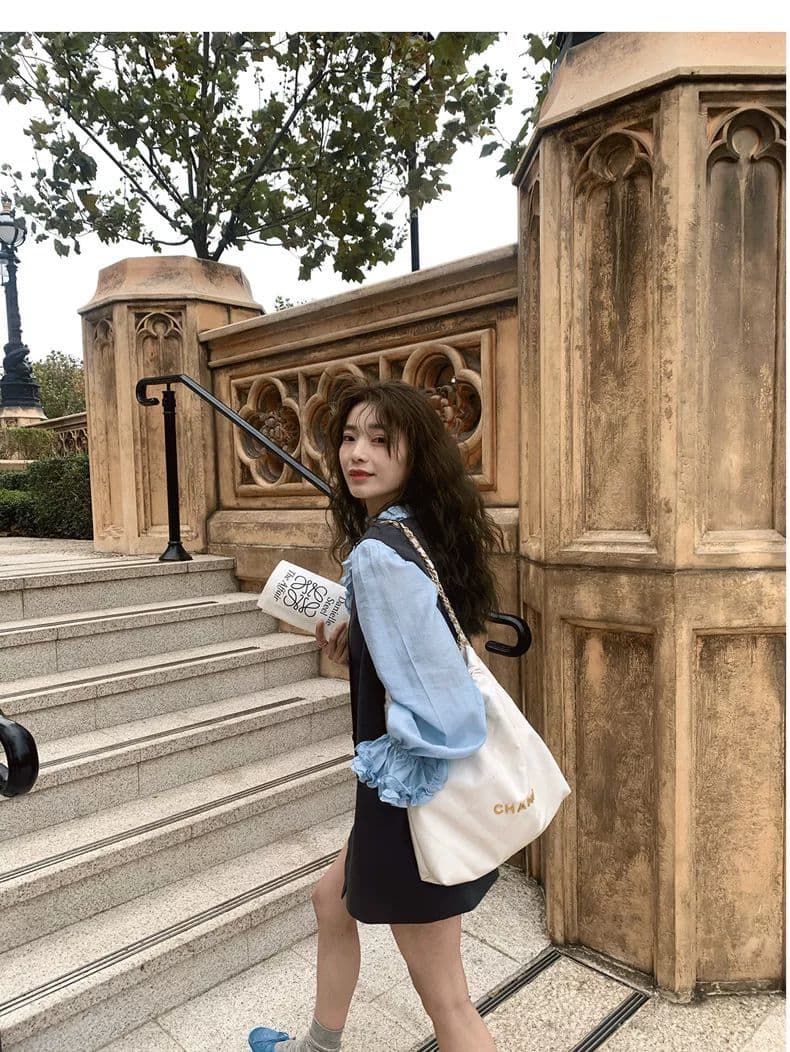 한 부서 chic 외국 가스 연령 감소 슈퍼 잘 생긴 고유 한 아름다운 파란색 프릴 셔츠 맨위 여성 2026 가을 섹션 상세 이미지 6