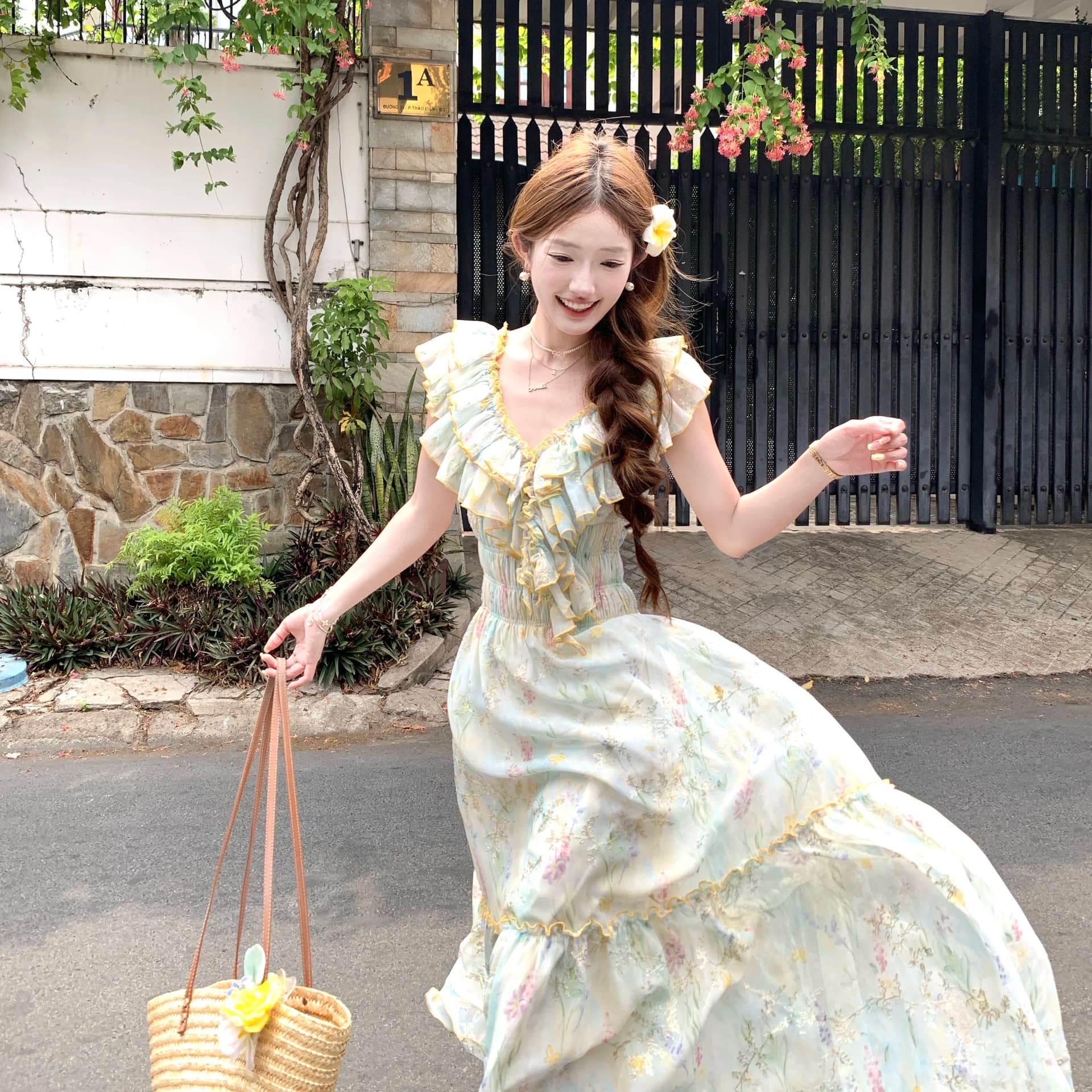 acaine 낭만주의 웨스트 지아 섬 롱 코트 V넥 프릴 허리 수축 명중 가져 가라. 꽃무늬 자수 여성 드레스 프랑스식 치마 상세 이미지 18