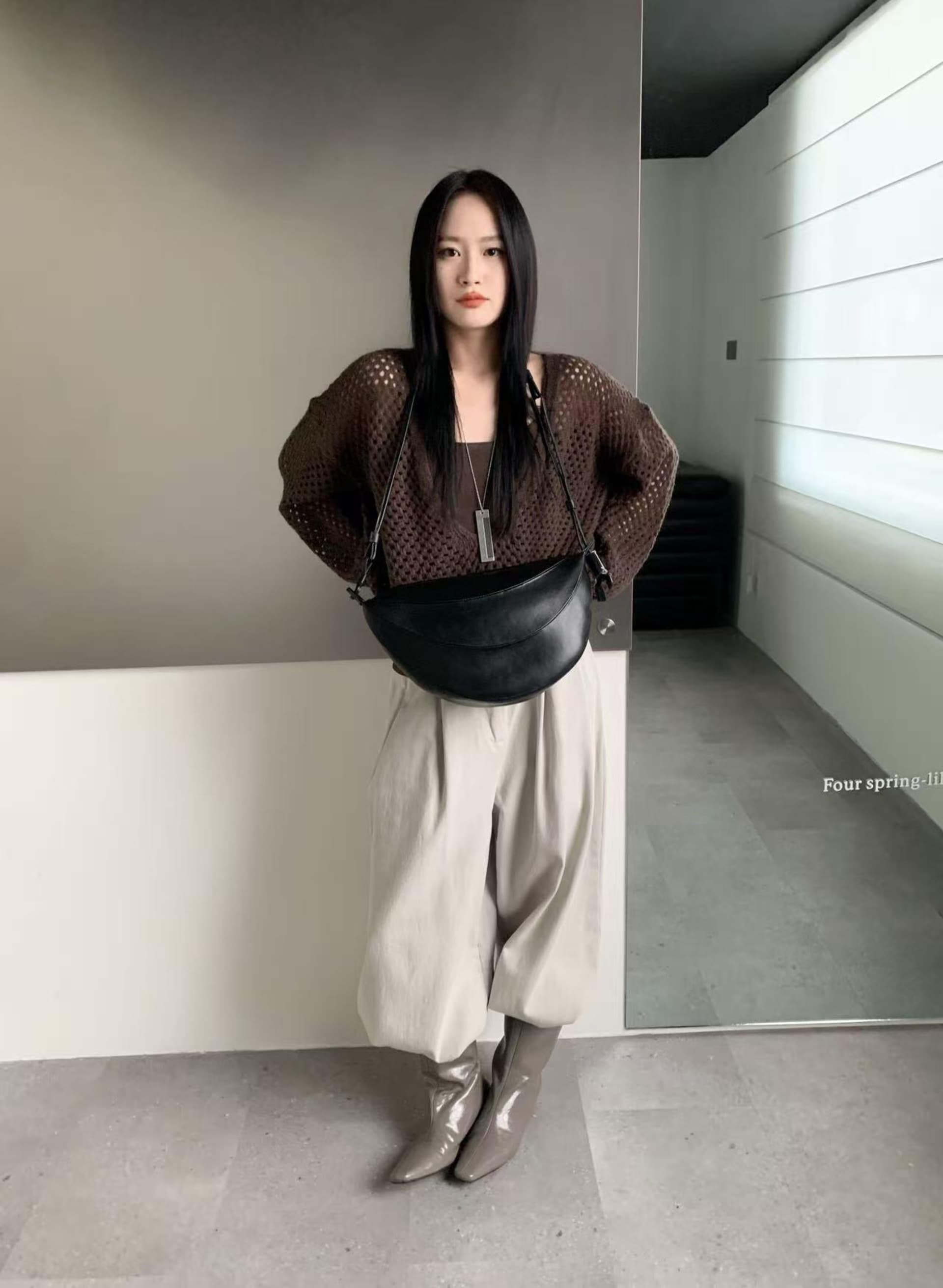 한 부서 느긋한 바람 홀로우 아웃 니트 스웨터 여성 가을 새로운 루즈핏 슬림해 보이는 다용도 슬립 블라우스 맨위 투피스 세트 상세 이미지 9