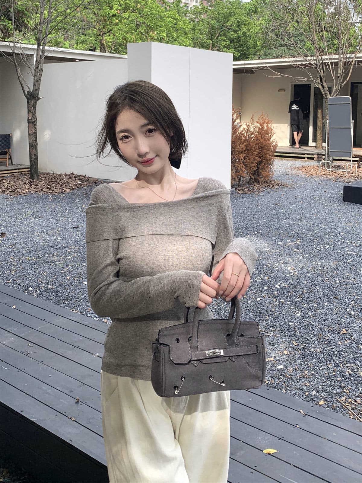 한국 단색 오프숄더 오프숄더 긴팔 니트 스웨터 가을 새로운 미니멀리즘 몸매 가꾸기 슬림해 보이는 인사이드 가져 가라. 만나는 맨위 상세 이미지 5