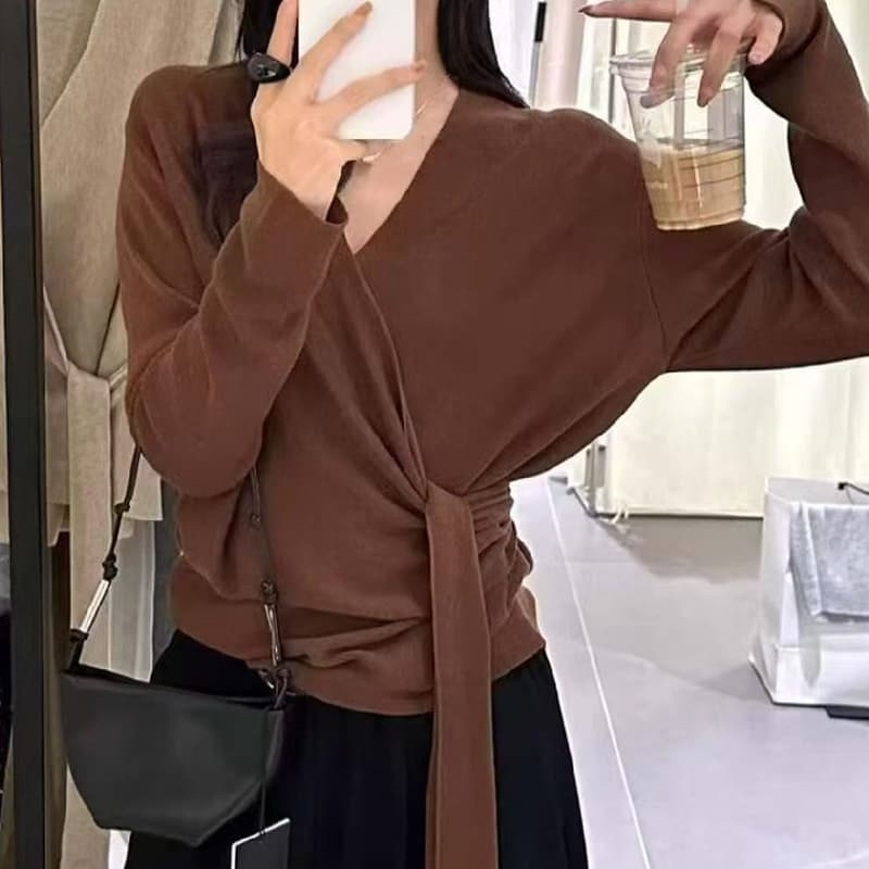 느긋한 바람 이른 봄 디자인 센스 V넥 십자가 스트랩 허리 수축 긴팔 니트 스웨터 여성 새로운 품격 만나는 맨위 상세 이미지 10