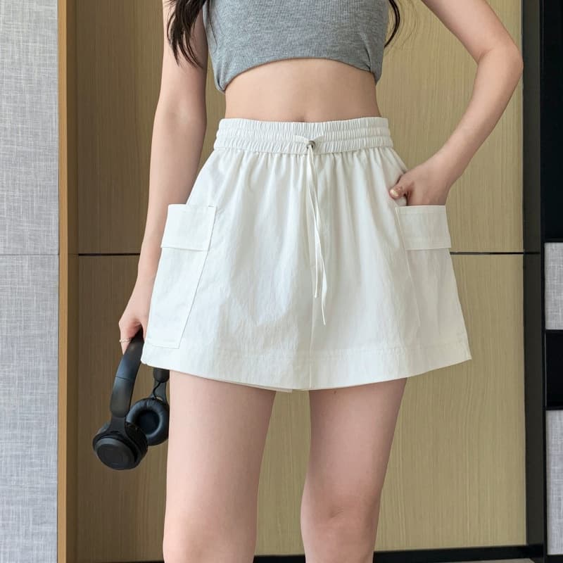 실사 2026 봄 여름 캐주얼 반바지 여성 한국 스타일 하이웨이스트 펌프 로프 주머니 워크웨어 바람 와이드 레그 팬츠 루즈핏 슬림해 보이는 이미지 2