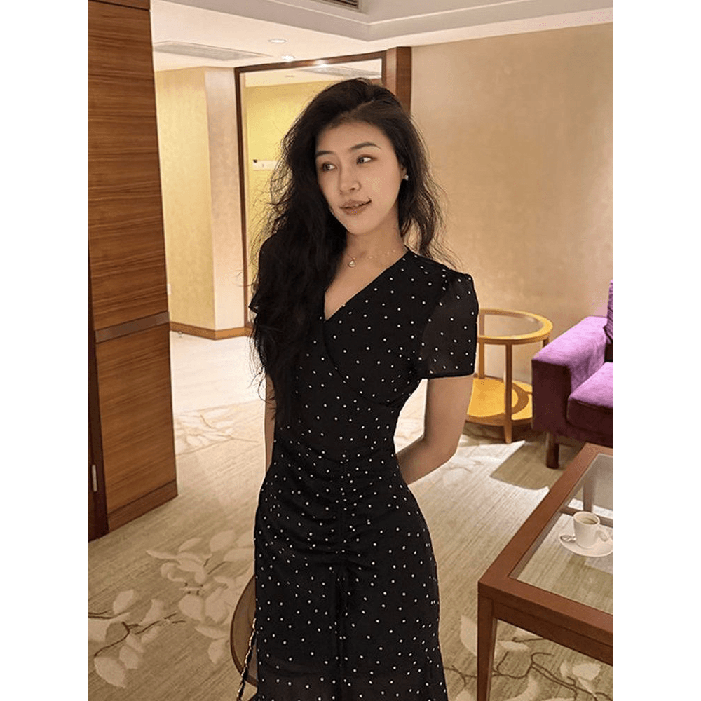 프랑스식 그는 벤 바람 반팔 도트 무늬 쉬폰 여성 드레스 여름 품격 V넥 펌프 로프 허리 수축 몸매 가꾸기 슬림해 보이는 치마 이미지 5