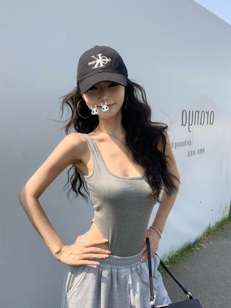 실사 정가 섹시함 핫걸 뒤로 디자인 센스 벨트 가슴 패드 캐미솔 u 칼라 몸매 가꾸기 아름다움 뒤로 올인원 의류 상세 이미지 8