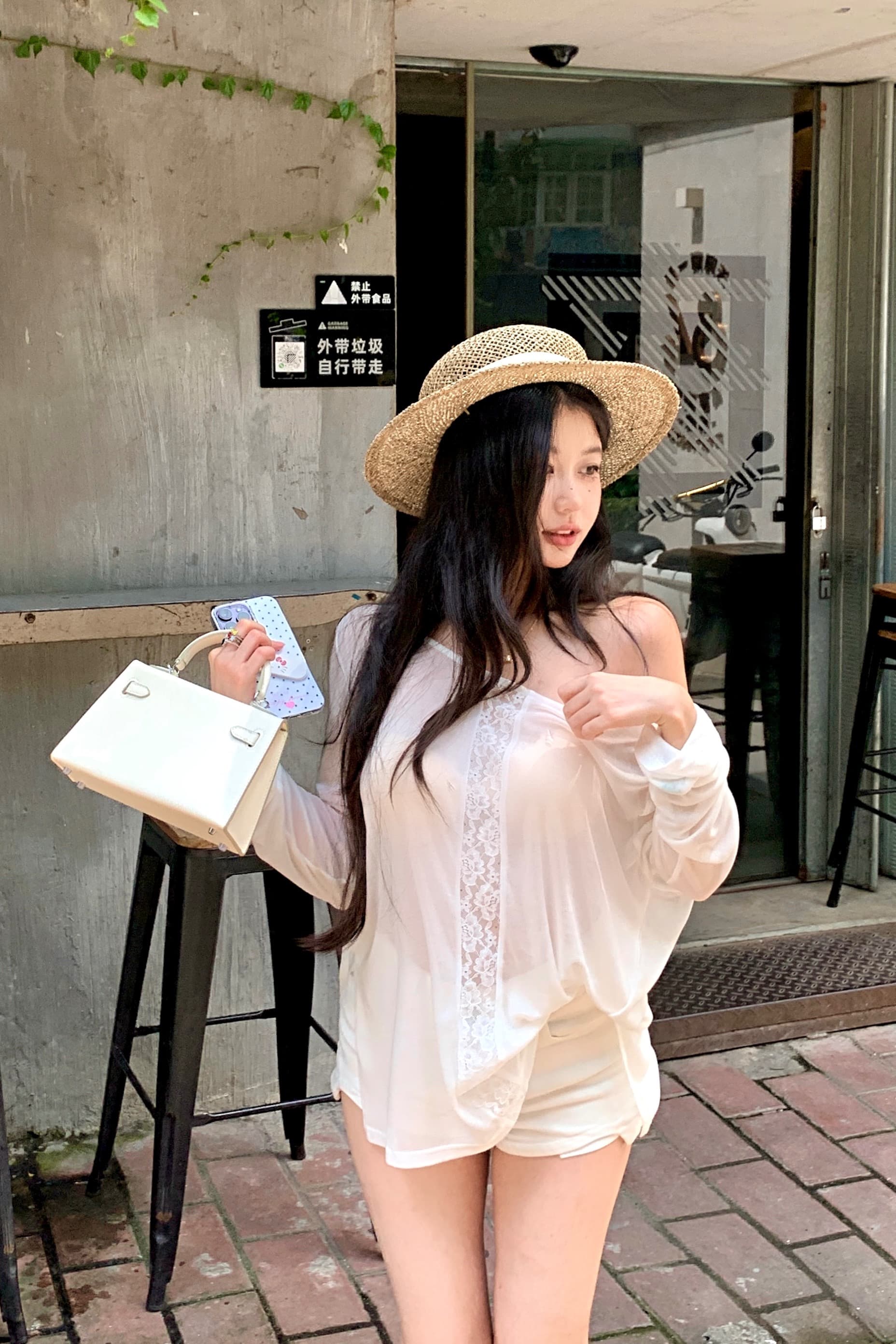 실사 정가 아니요 바겐 세일 느긋한 바람 비스듬한 어깨 레이스 양성 및 음성 둘 착용 루즈핏 긴팔 티셔츠 얇은 스타일 자외선 차단 블라우스 이미지 5