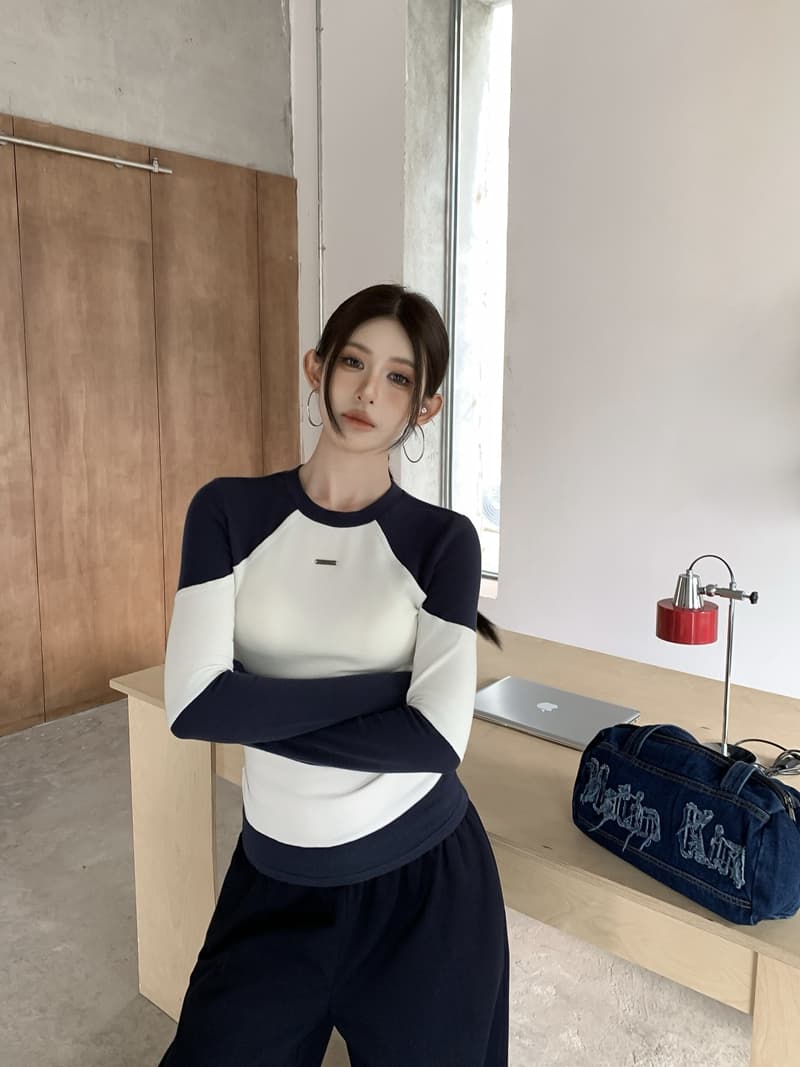 실사 정가 겨울 레트로 배색 패치워크 라운드 넥 니트 몸매 가꾸기 슬림해 보이는 긴팔 인사이드 가져 가라. 기본 셔츠 맨위 상세 이미지 1