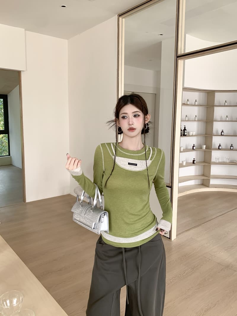 실사 정가 봄 레트로 핫걸 패치워크 배색 페이크 레이어드 몸매 가꾸기 슬림해 보이는 긴팔 티셔츠 디자인 센스 맨위 상세 이미지 10