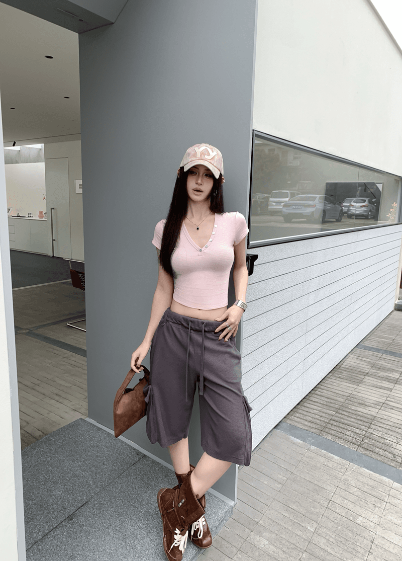 실사 정가 여름 아메리칸 핫걸 긍정적 인 어깨 V넥 이슬 뼈의 조개 버클 몸매 가꾸기 슬림해 보이는 반팔 쇼트 스타일 맨위 티셔츠 상세 이미지 25