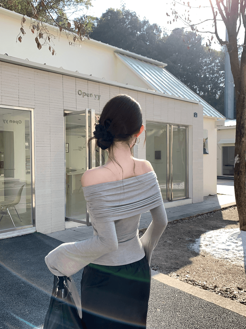 실사 정가 아니요 바겐 세일 가을 비틀림 금속 버클 오프숄더 디자인 센스 긴팔 단색 기본 셔츠 맨위 티셔츠 상세 이미지 4