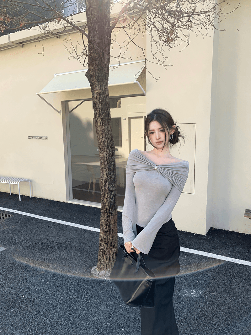 실사 정가 봄 핫걸 비틀림 금속 버클 오프숄더 디자인 센스 긴팔 단색 기본 셔츠 맨위 티셔츠 상세 이미지 15