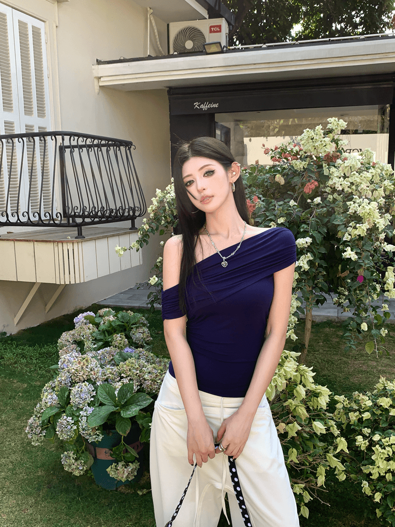 실사 정가 여름 순수한 욕망 핫걸 비스듬한 어깨 주름 보트넥 비틀림 비대칭 튜브탑 몸매 가꾸기 슬림해 보이는 맨위 이미지 2