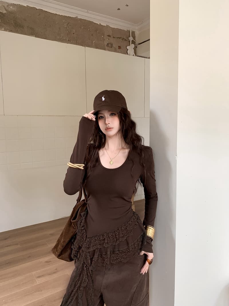 실사 정가 아니요 바겐 세일 가을 불규칙 레이스 리본 패치워크 레이스 u 칼라 긍정적 인 어깨 긴팔 티셔츠 맨위 상세 이미지 5