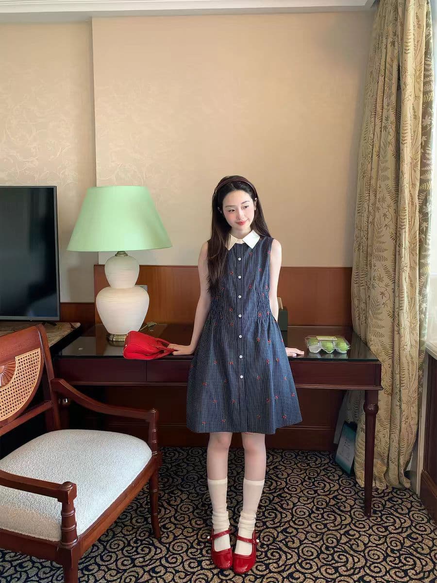 웨이 웨이 보여주기 블루 사쿠라 머리말 달콤한 스타일 작은 폴로 칼라 민소매 명중 가져 가라. 허리 수축 셔츠 드레스 여성 드레스 상세 이미지 1