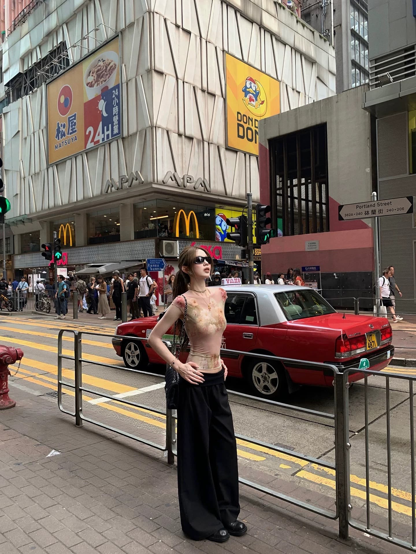 tongiiuu 남자 탑 여름 꽃 꽃무늬 망사 티셔츠 여성 핫걸 몸매 가꾸기 슬림해 보이는 마이크로 ~을 통해 민소매 맨위 여름 이미지 3