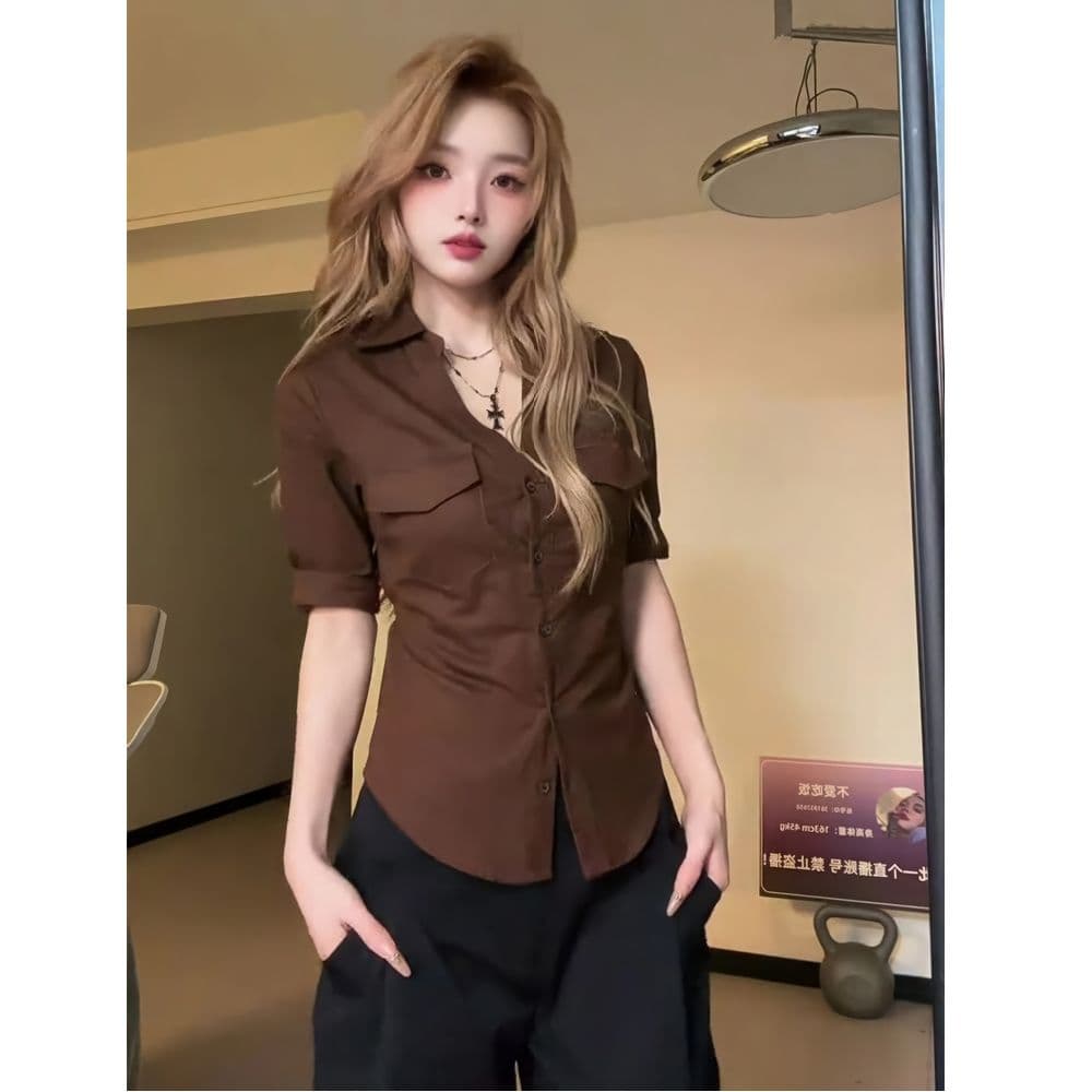 원본 원단 프랑스식 레트로 POLO 칼라 여성 셔츠 여름 얇은 스타일 디자인 센스 긍정적 인 어깨 꼬집기 허리 슬림해 보이는 셔츠 이미지 2