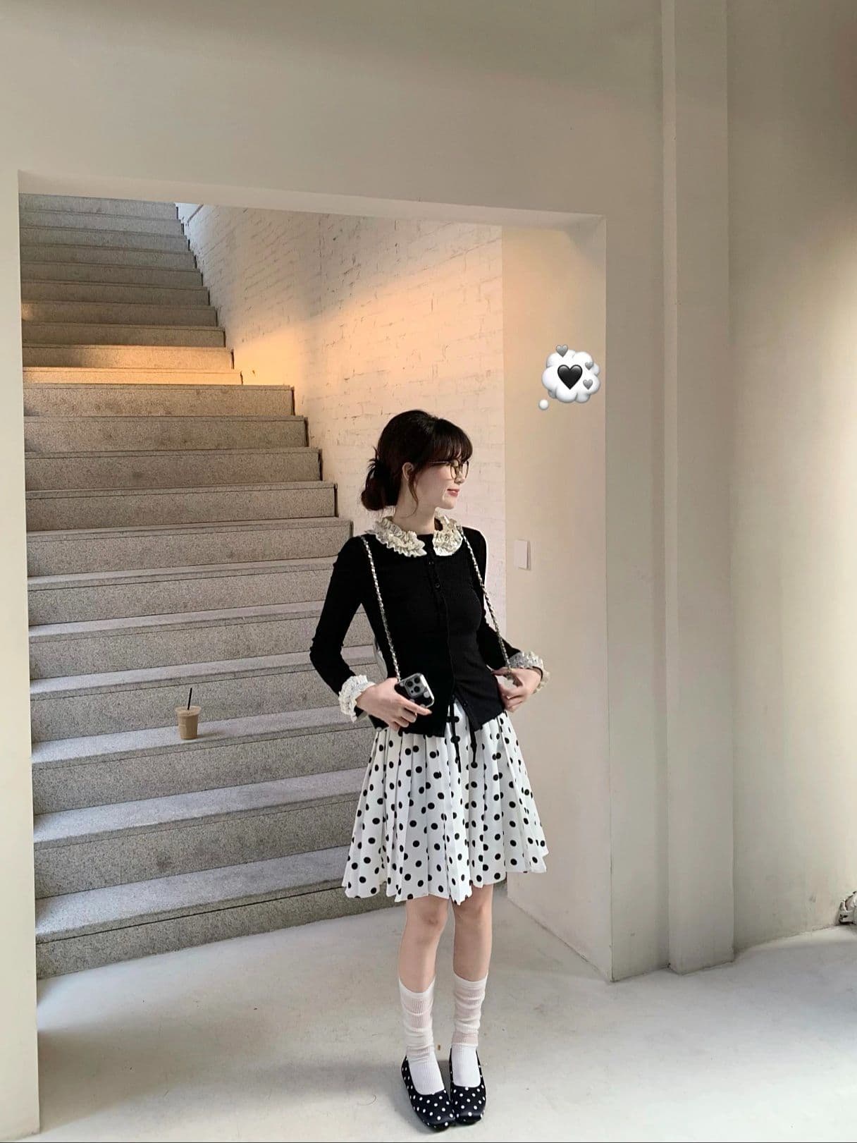 자이언트 잘 생긴 ~ 중 짧은 반 스커트 miu 인사이드 miu 가스 검정색 도트 무늬 플리츠 스커트 고유 한 아름다운 작은 키 짧은 상세 이미지 19