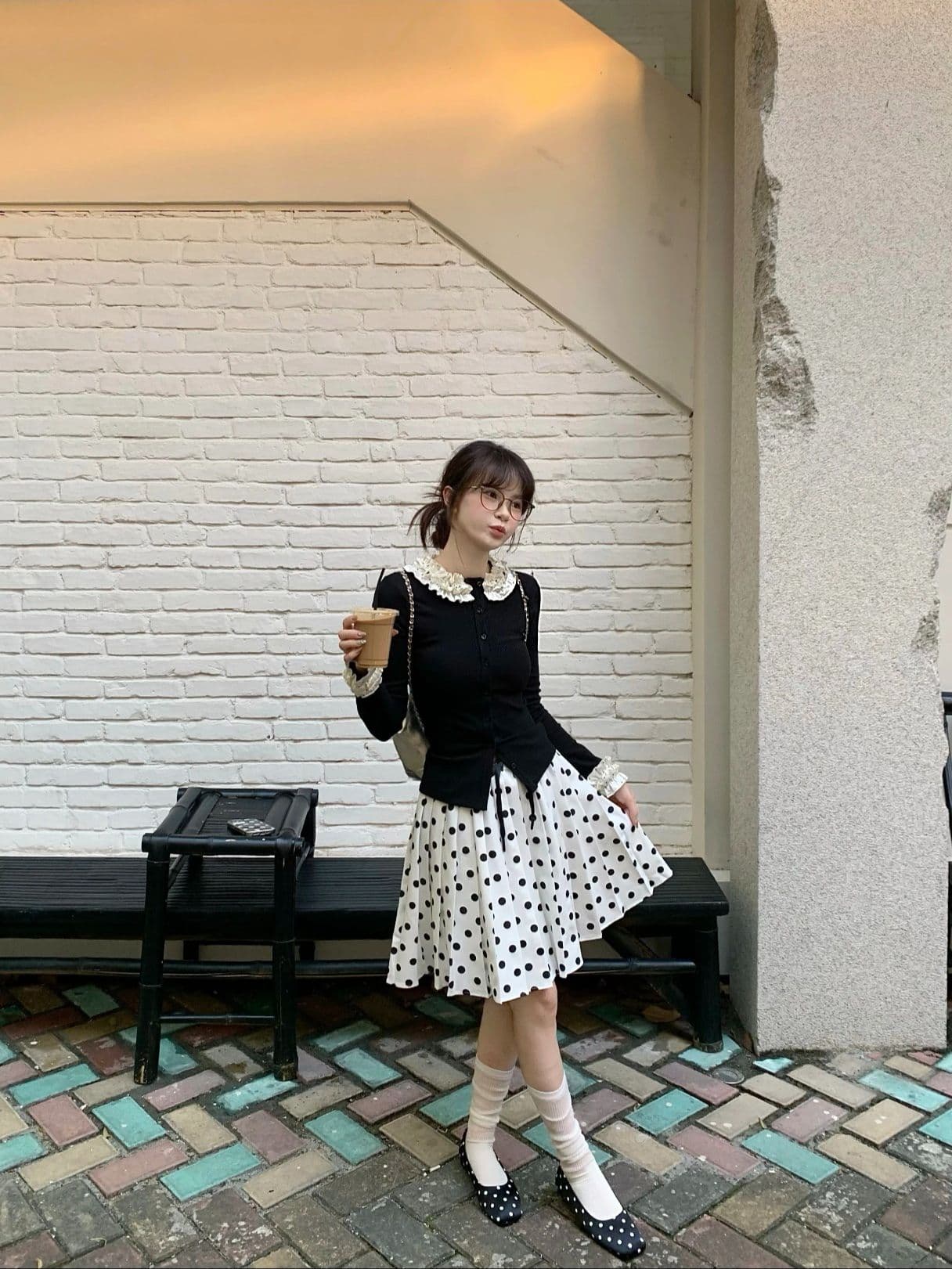 자이언트 잘 생긴 ~ 중 짧은 반 스커트 miu 인사이드 miu 가스 검정색 도트 무늬 플리츠 스커트 고유 한 아름다운 작은 키 짧은 상세 이미지 20