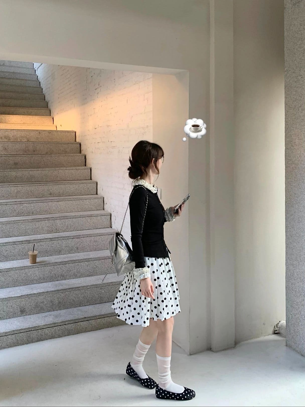 자이언트 잘 생긴 ~ 중 짧은 반 스커트 miu 인사이드 miu 가스 검정색 도트 무늬 플리츠 스커트 고유 한 아름다운 작은 키 짧은 상세 이미지 22