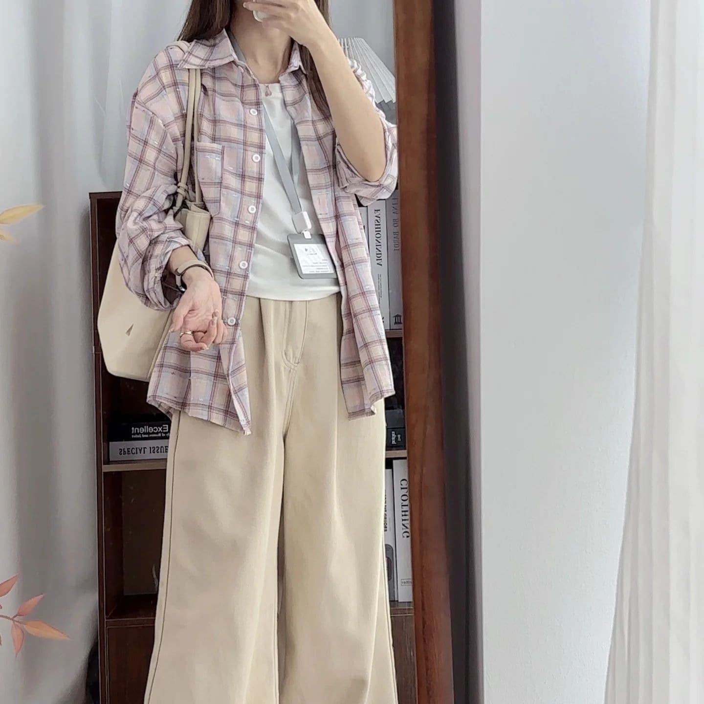 분말 그리드 리본 여성 셔츠 디자인 센스 루즈핏 슬림해 보이는 폴로 칼라 긴팔 캐주얼 다용도 셔츠 맨위 봄 가을 이미지 5