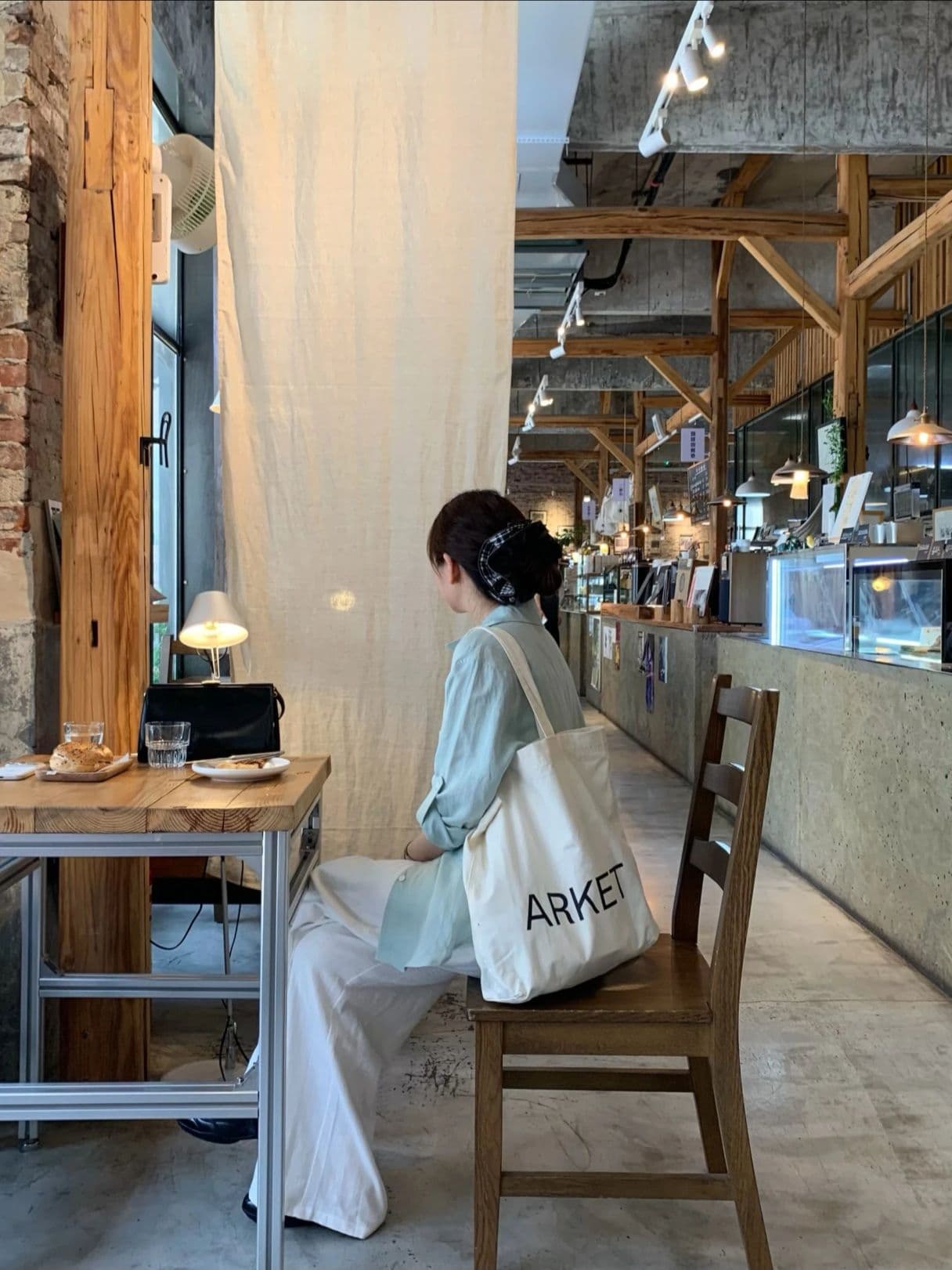 프랑스식 박하 녹색 셔츠 여성 긴 소매 여름 얇은 스타일 출퇴근 캐주얼 디자인 센스 작은 대중 Chic V넥 맨위 상세 이미지 9