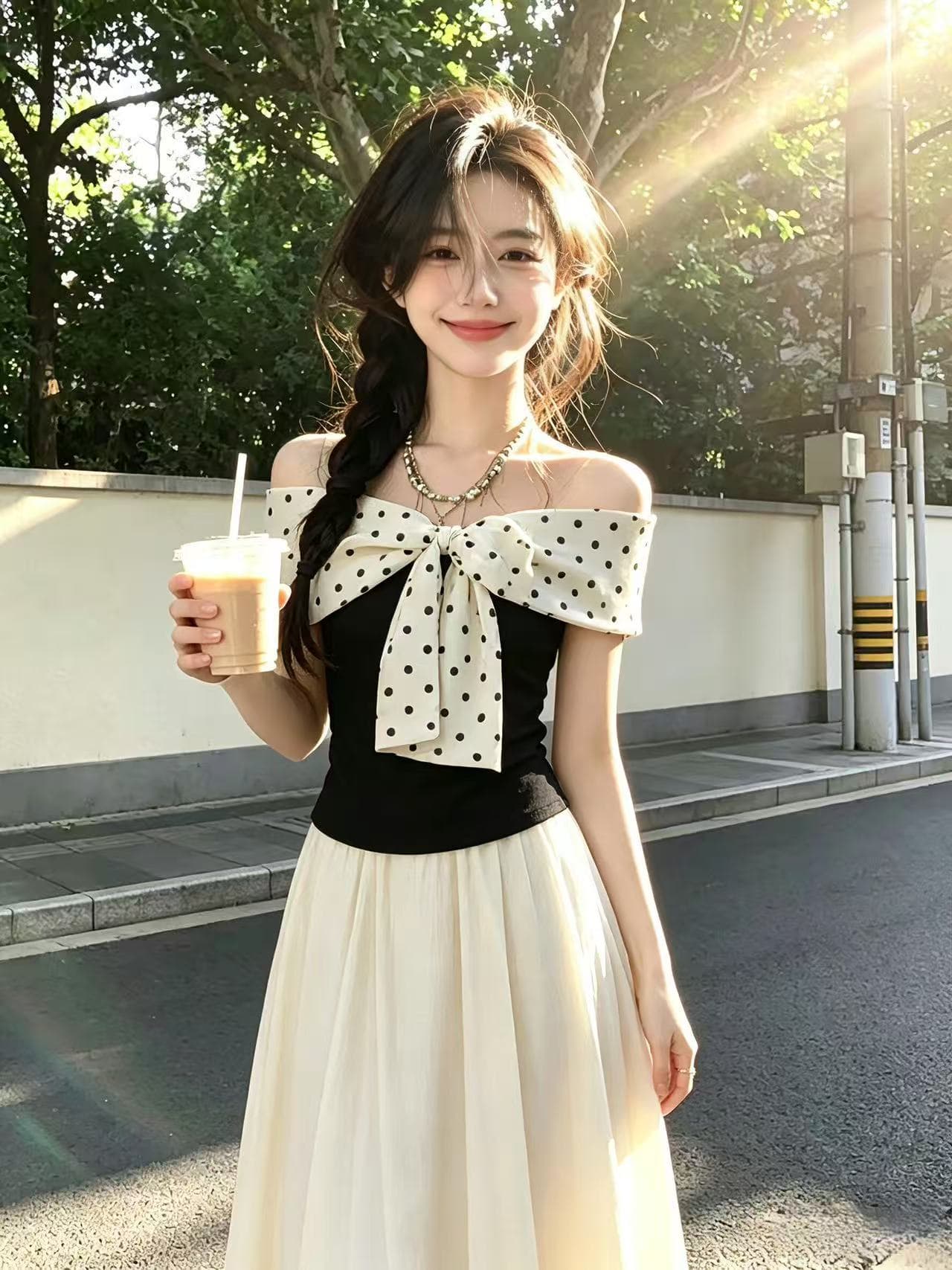 Ouyang 안녕하세요. 블랙 배 뮤즈 나비 매듭 패치워크 검정색 반팔 티셔츠 여성 여름 고유 한 아름다운 오프숄더 맨위 이미지 2