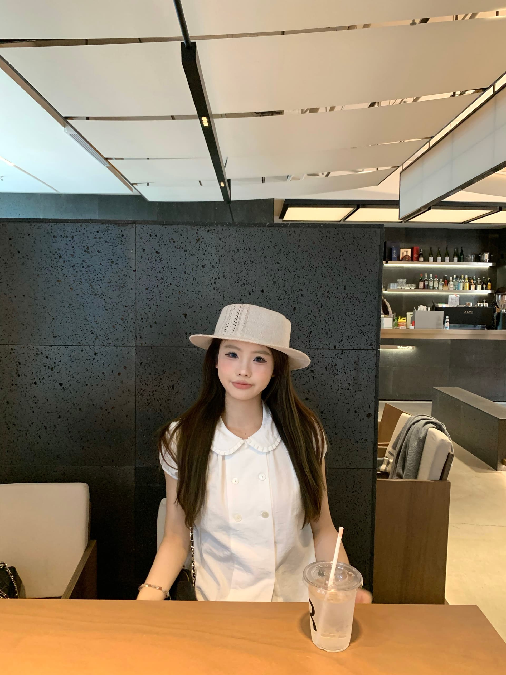 shiyiyue 달콤한 핫걸 베이비 칼라 반팔 여성 여름 아메리칸 몸매 가꾸기 거품 소매 맨위 디자인 센스 인형 셔츠 상세 이미지 2