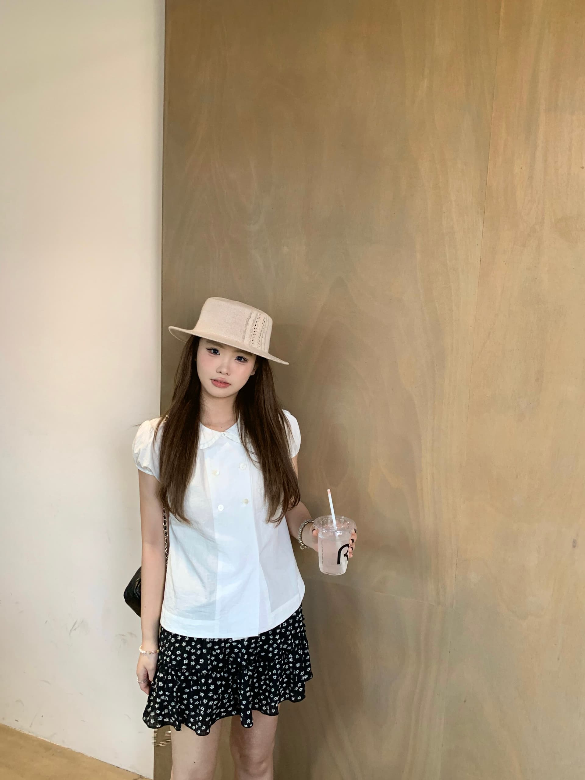 shiyiyue 달콤한 핫걸 베이비 칼라 반팔 여성 여름 아메리칸 몸매 가꾸기 거품 소매 맨위 디자인 센스 인형 셔츠 상세 이미지 8