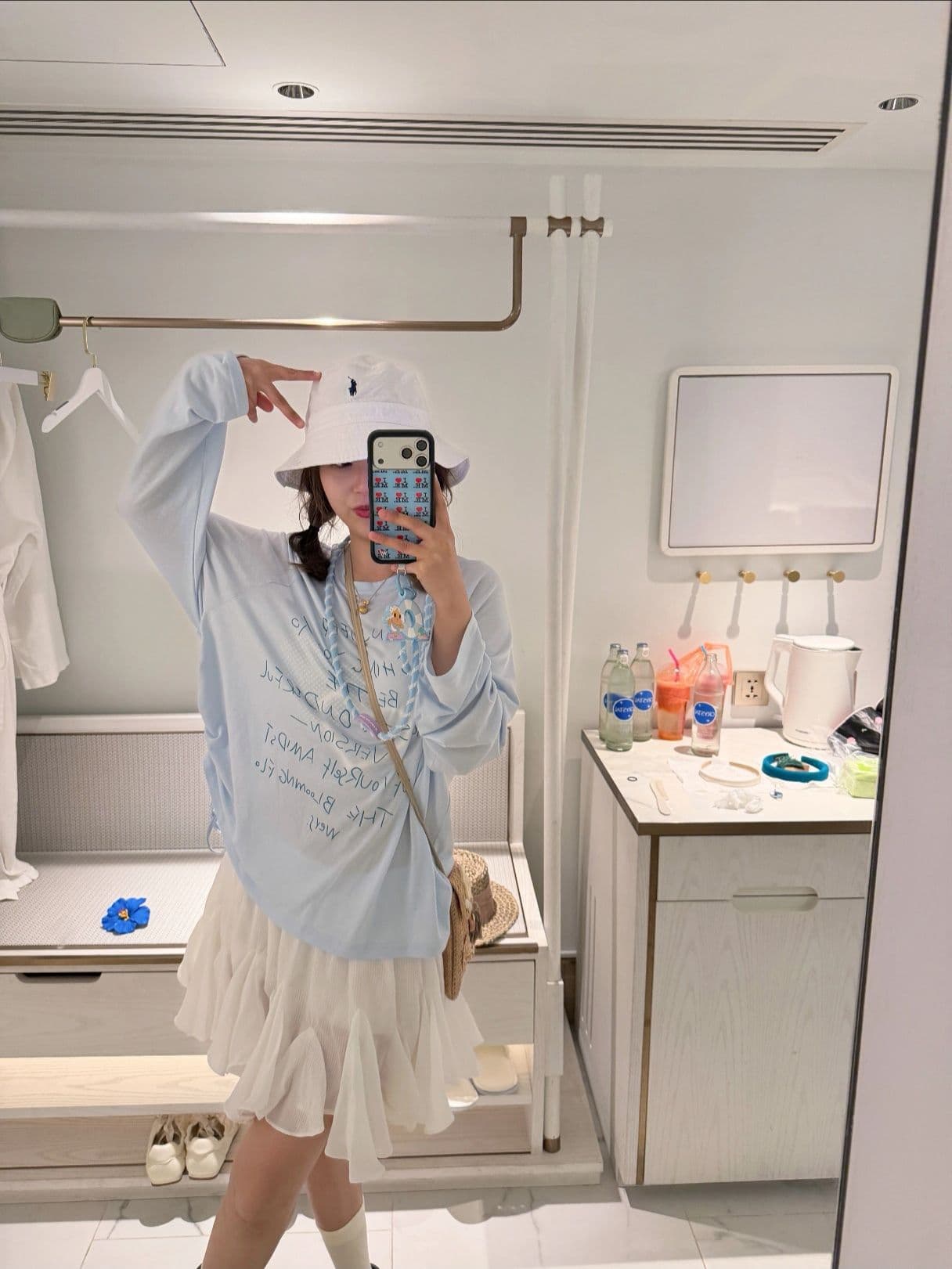 라이 경기 서울 여름 파란색 얇고 가벼운 에어컨 블라우스 여성 한 부서 라이 경기 서울 통기성 긴팔 비스듬한 어깨 의류 이미지 4