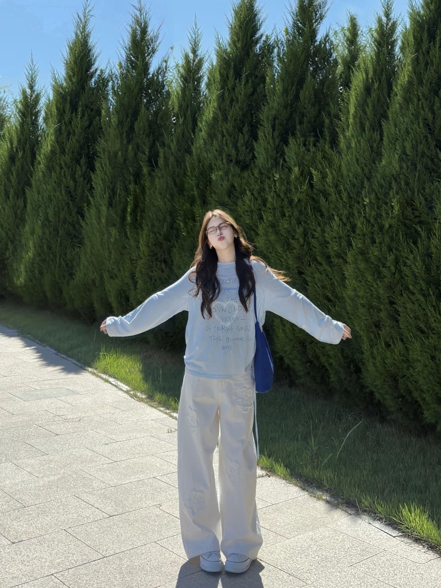 라이 경기 서울 여름 파란색 얇고 가벼운 에어컨 블라우스 여성 한 부서 라이 경기 서울 통기성 긴팔 비스듬한 어깨 의류 상세 이미지 12